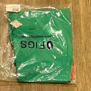 Figs Safety Green bottom